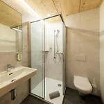 Guest house Eiger 2*