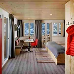 Eiger Guest house 2*