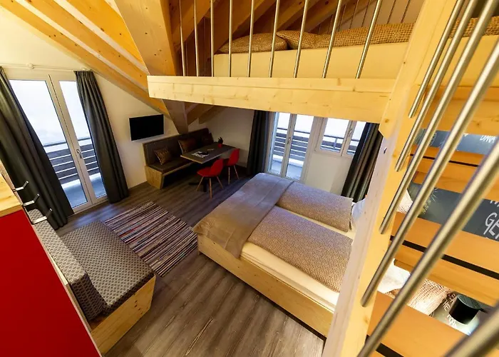 Eiger Guest house 2*