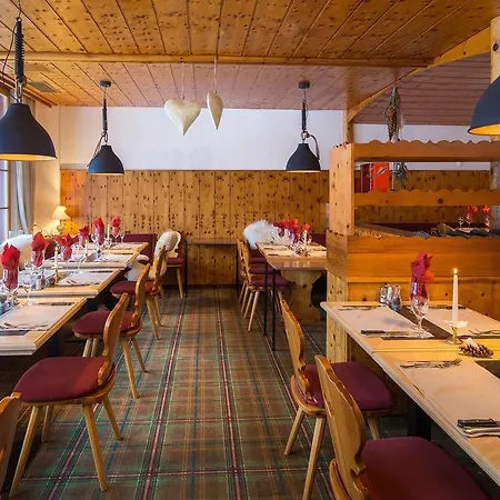 בית הארחה Eiger 2*